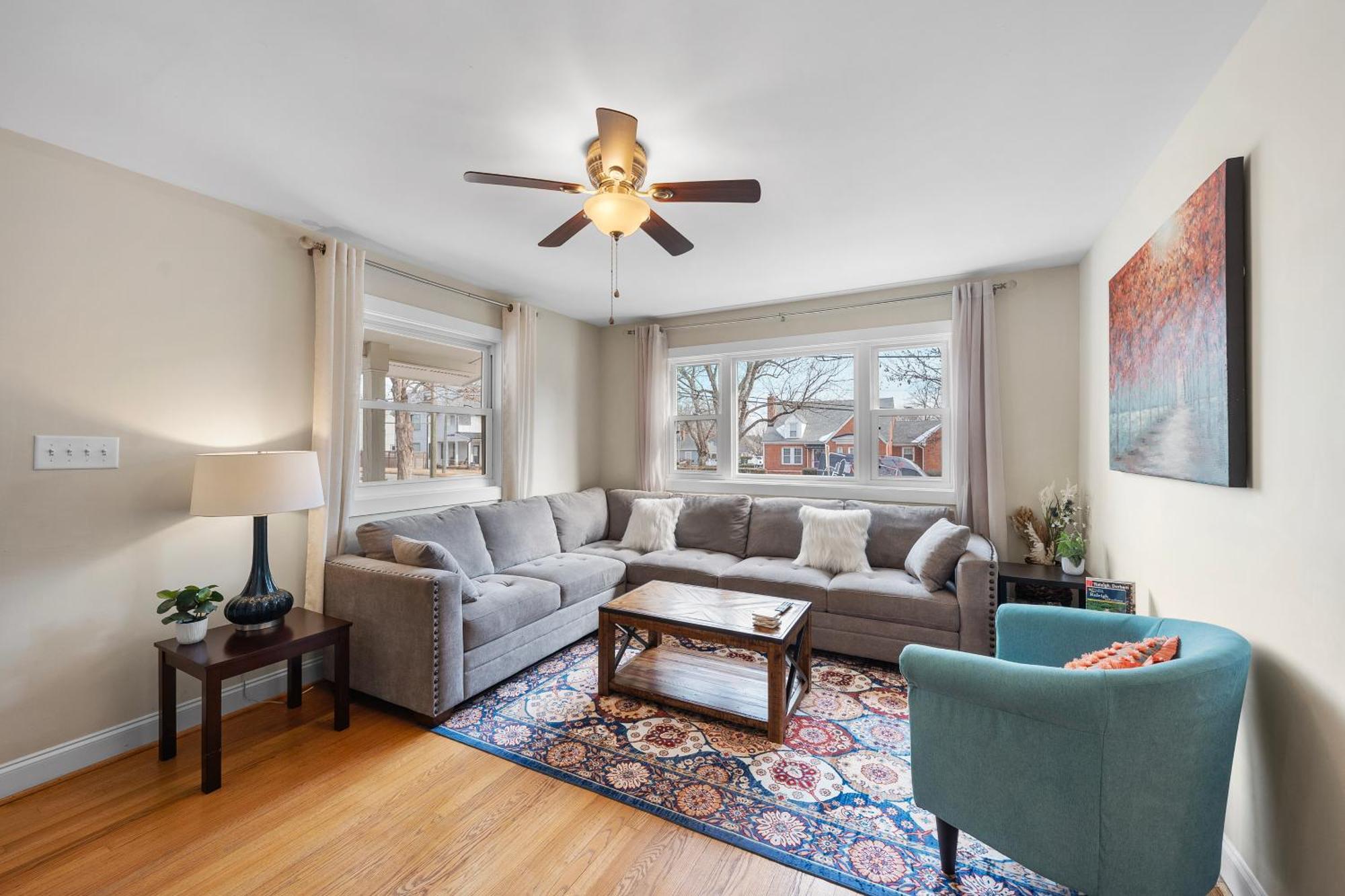 Charming Dt 3-Bed Bungalow With Fenced-In Yard Raleigh Bagian luar foto