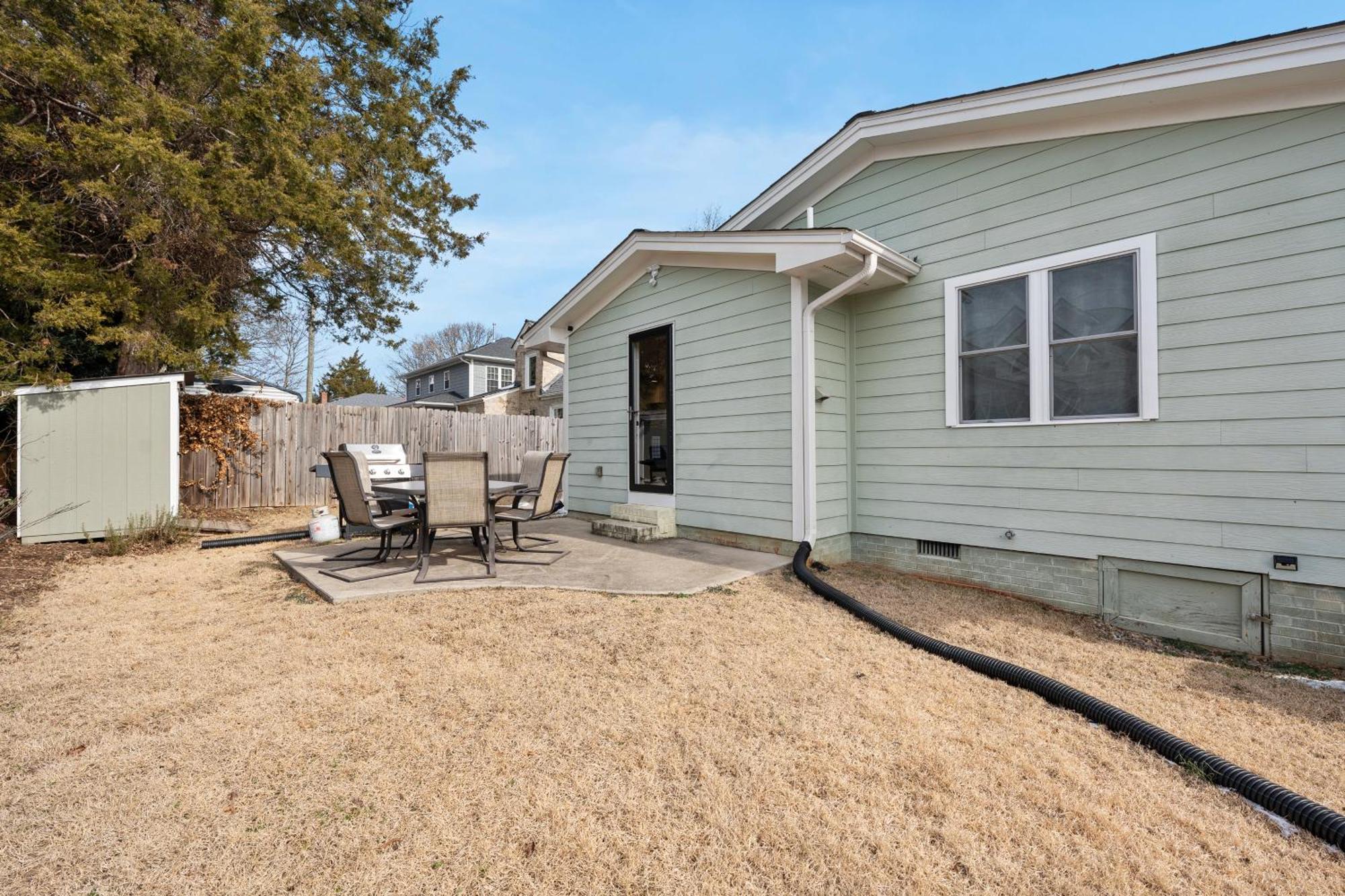 Charming Dt 3-Bed Bungalow With Fenced-In Yard Raleigh Bagian luar foto